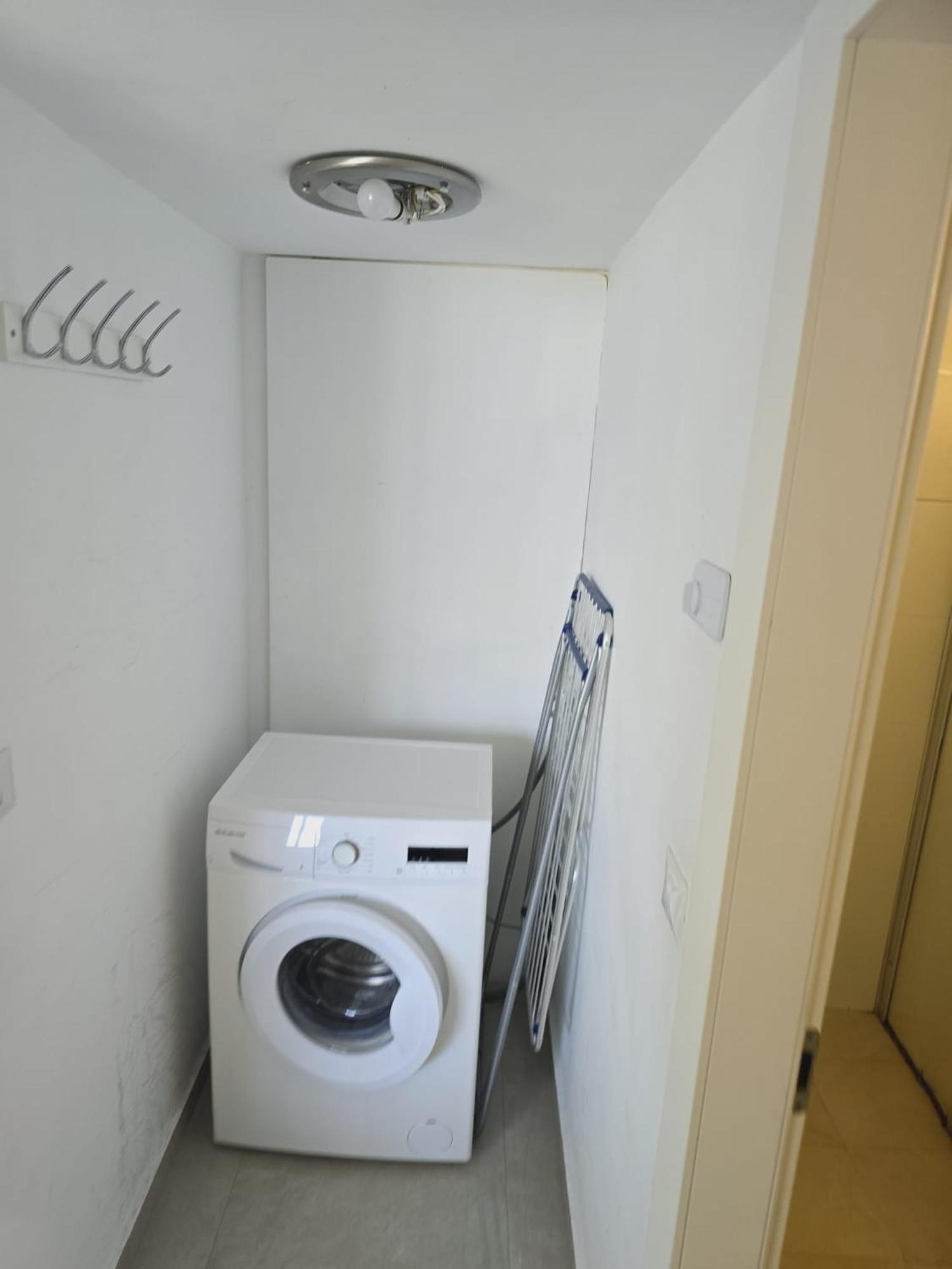 Gk Apartment Beauty 바트얌 외부 사진
